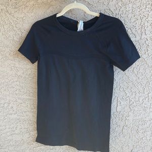 Lorna Jane xs black workout fitness shirt